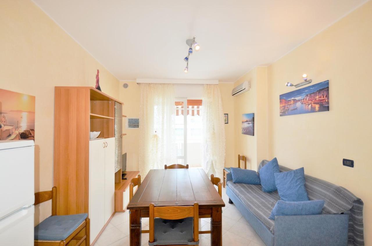 Magica Immobiliare - Doge 22 Lägenhet Lido di Jesolo Exteriör bild